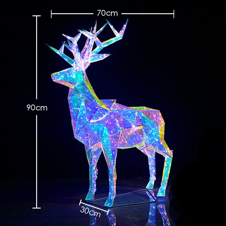 Christmas reindeer ornament dimension