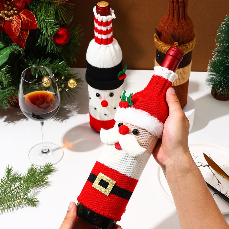 Christmas wine bottle cover detail