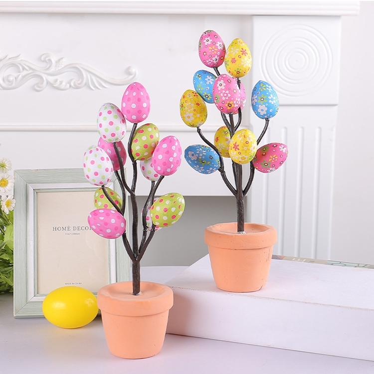 Funny easter egg potted plant